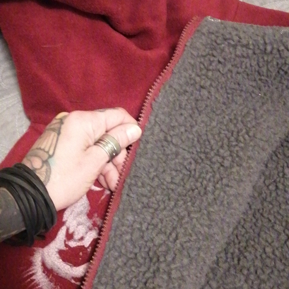 💛2/$35💛 Sherpa lined fleece - Picture 2 of 2